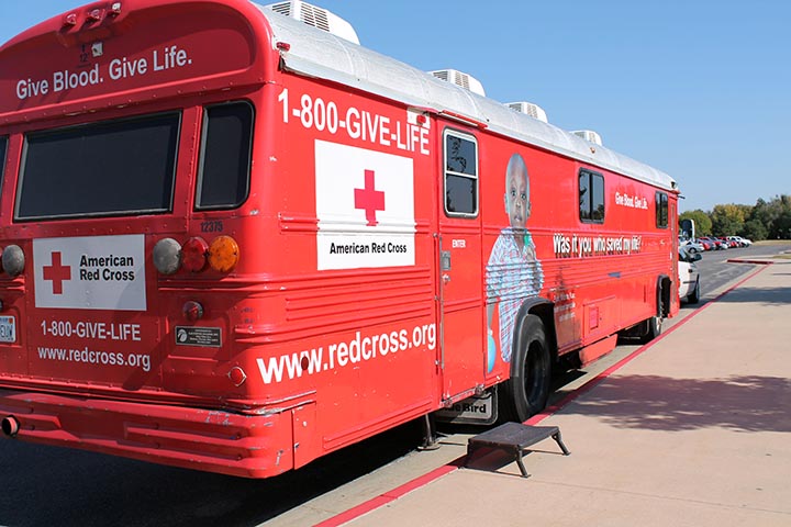 The Red Cross Bloodmobile sits outside in the horseshoe for students to go inside and give blood.