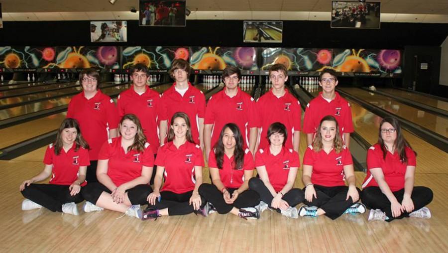 Bowling teams participate in Bakers Tournament
