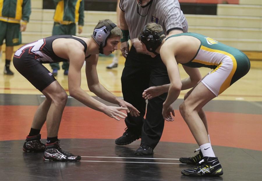 Wrestlers place second on Saturday
