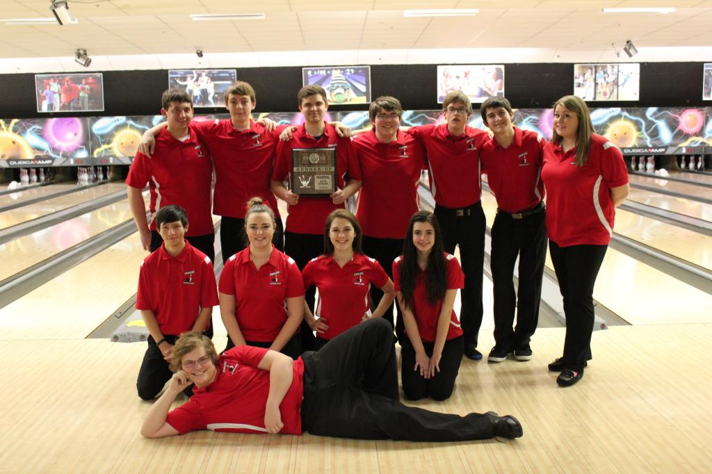 Both boys and girls bowling qualifies for the state competition.