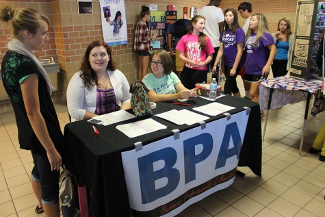 BPA is recruiting new members during Club Fair
