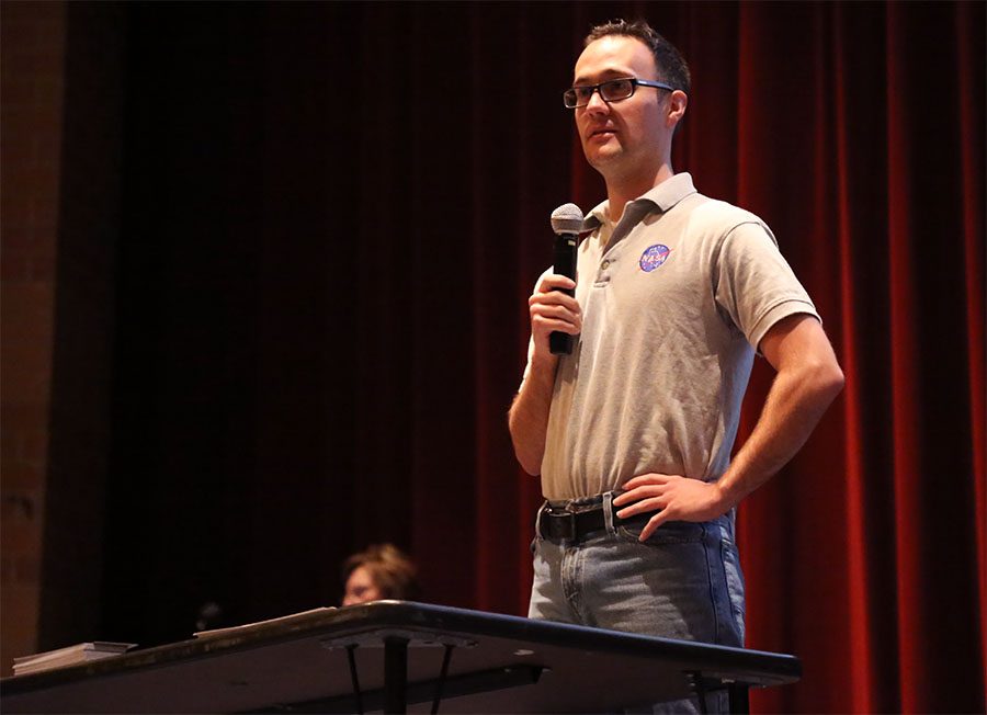 Maize graduate Michael Staab came to Maize on Thursday during first block to talk to students about about what it takes to work for NASA. Photo by Alaina Cunningham