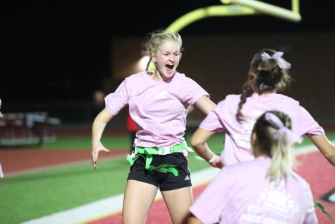 Seniors defeated the juniors 13-7 during the Powderpuff game. Both teams were given at least two practices to study plays and prepare for the game. 