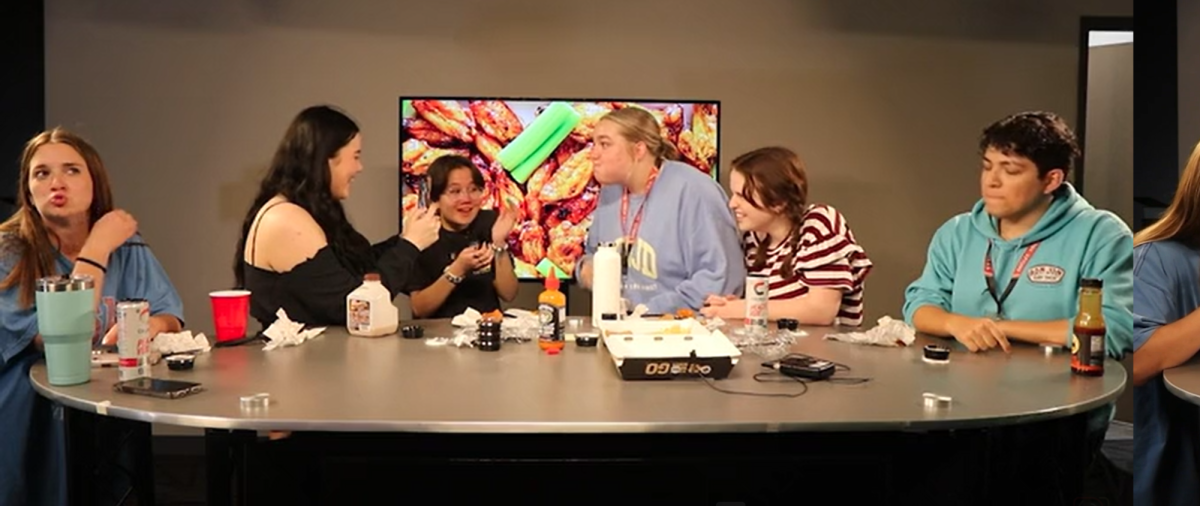 Video: OneMaize seniors take on hot wings challenge