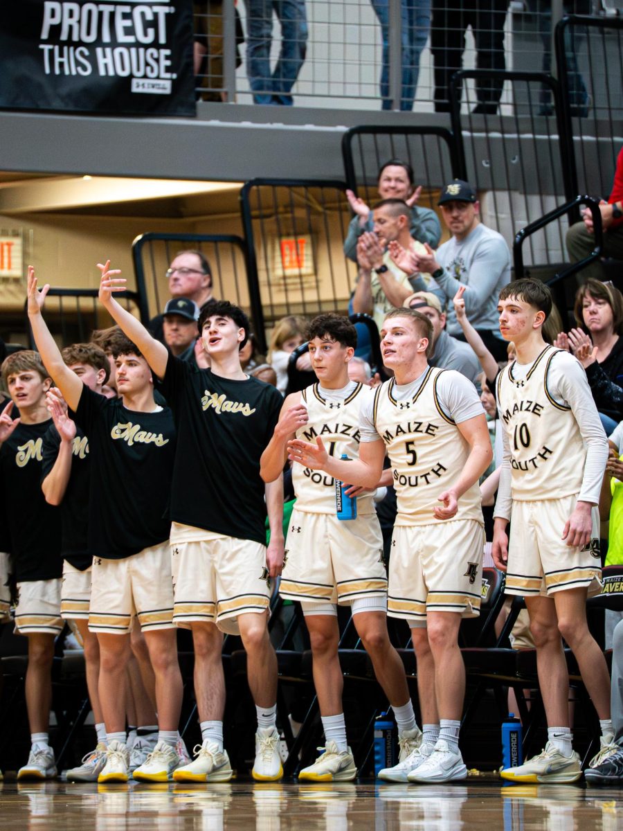 Photos: Mavs defend home court on Homecoming, sweep Eagles